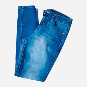 d. Jeans Women’s Size 8 Stretch Skinny Jeans